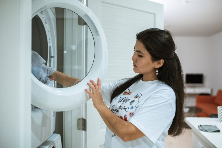Simple Tips for Caring for Your Clothes Longer